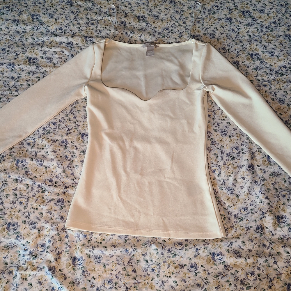H&M Cream Long Sleeve Women's Blouse